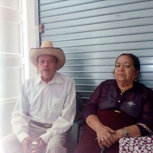 Meet your Posher, Eloy